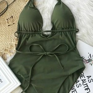Cupshe one piece bathing suit